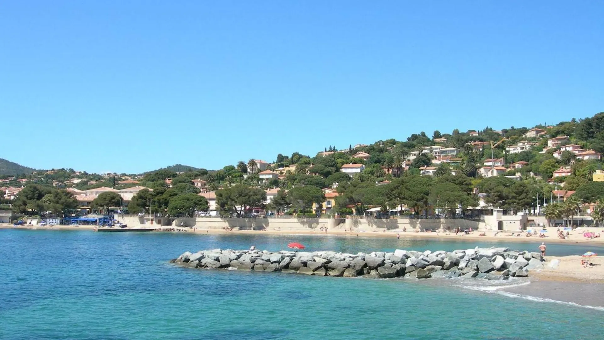 Villa T2 Climatisee Avec Jardin, Proche Plage, Parking Et Animaux Acceptes - Fr-1-768-65 Les Issambres 0*,  France