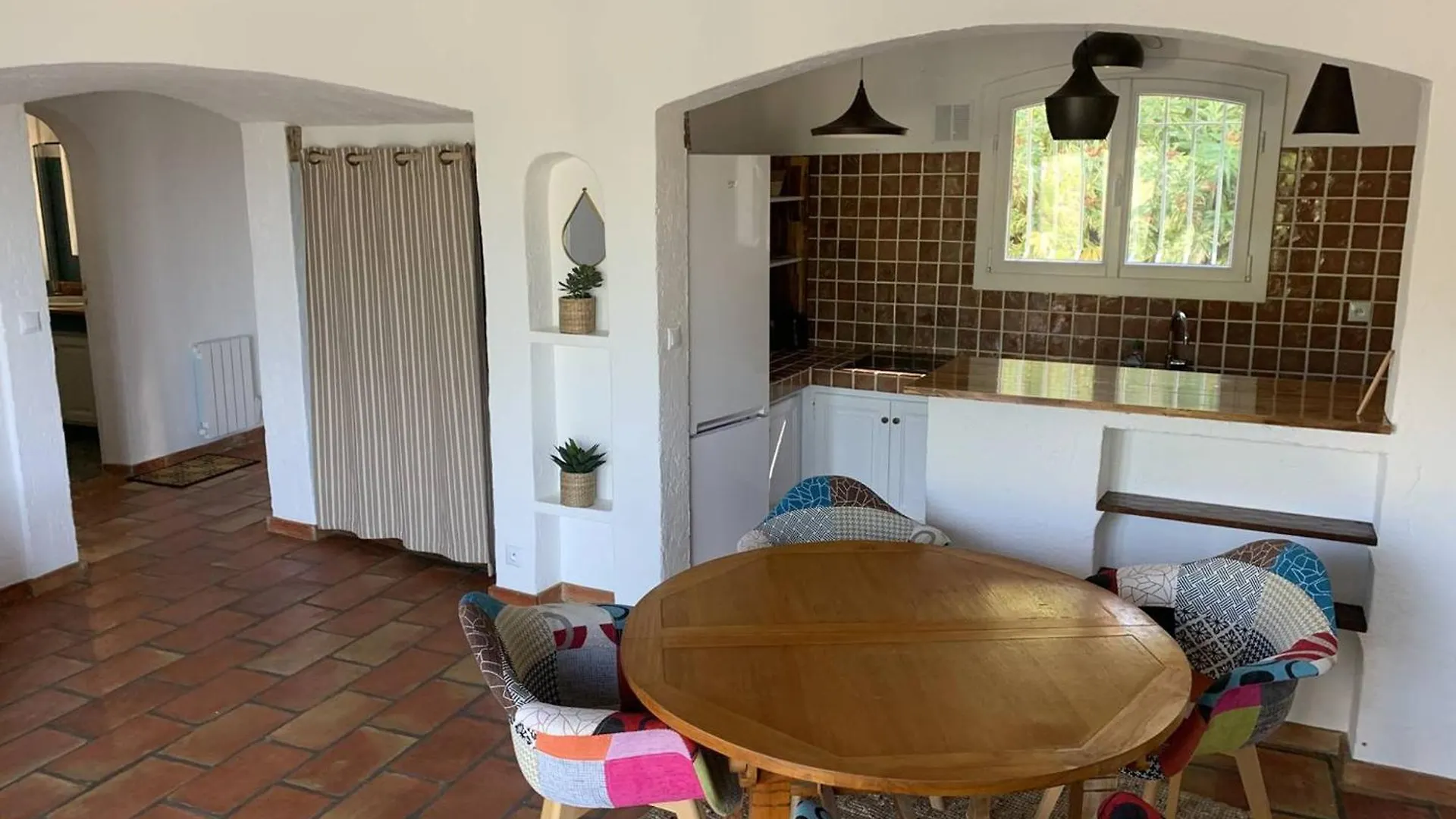 Villa T2 Climatisee Avec Jardin, Proche Plage, Parking Et Animaux Acceptes - Fr-1-768-65 Les Issambres